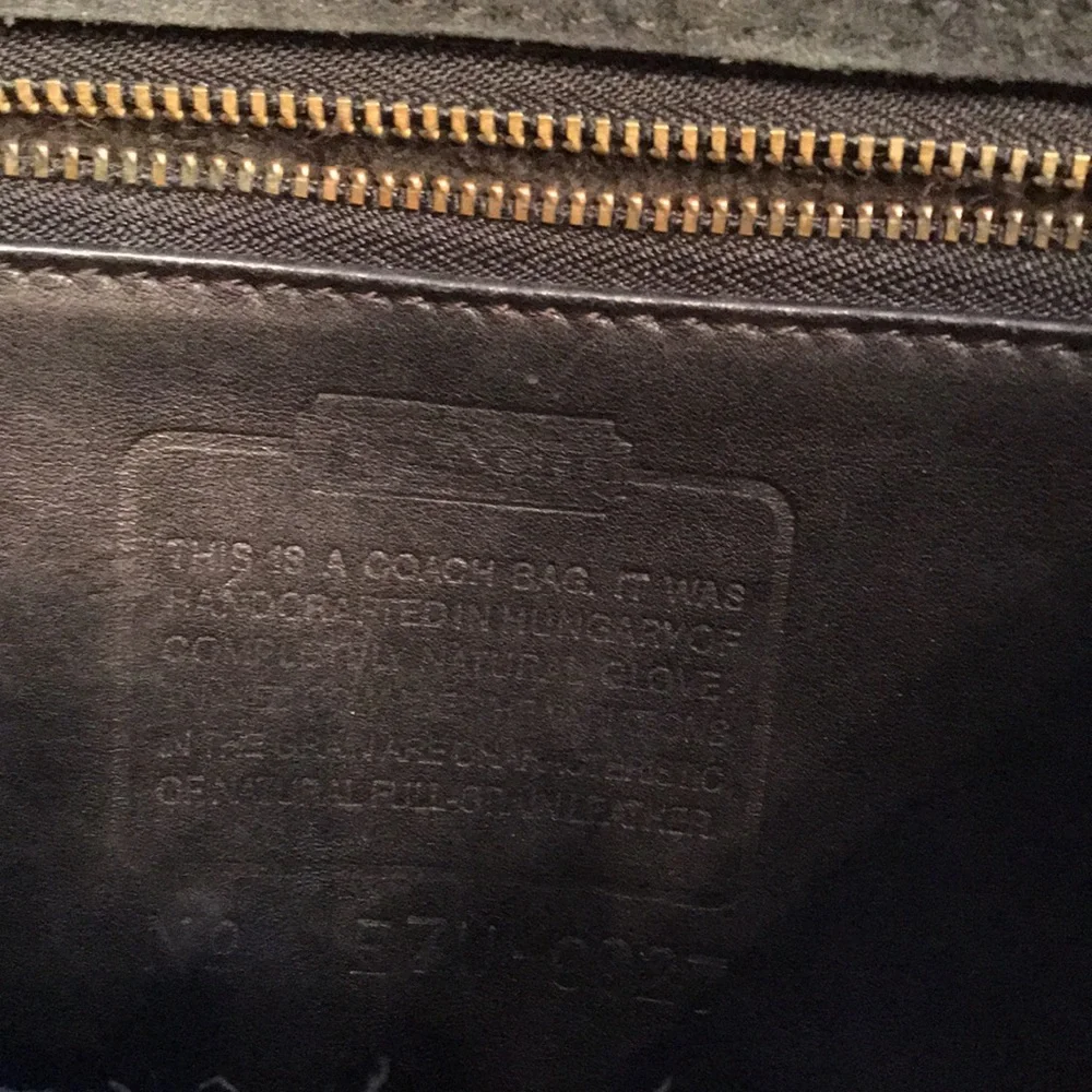 Vintage Coach Willis Purse - Picture 9 of 14